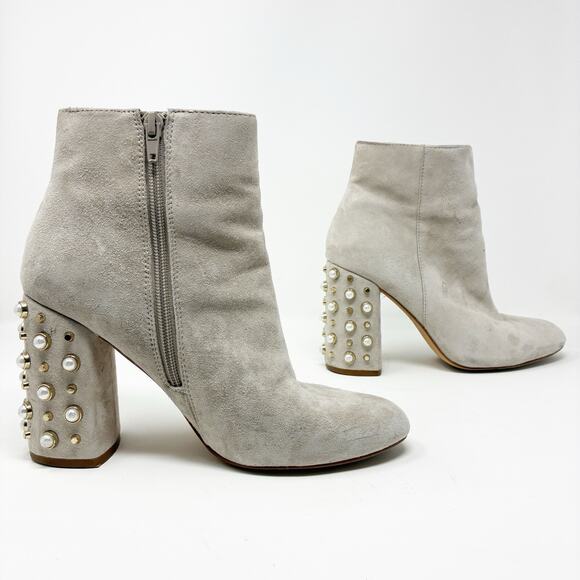 Steve Madden Yvette Gray Taupe Suede Faux Pearl Studded Block Heel Booties 8 - Picture 2 of 9